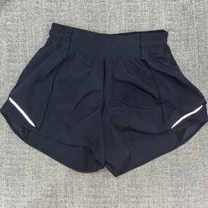 LuluLemon hotty hot shorts